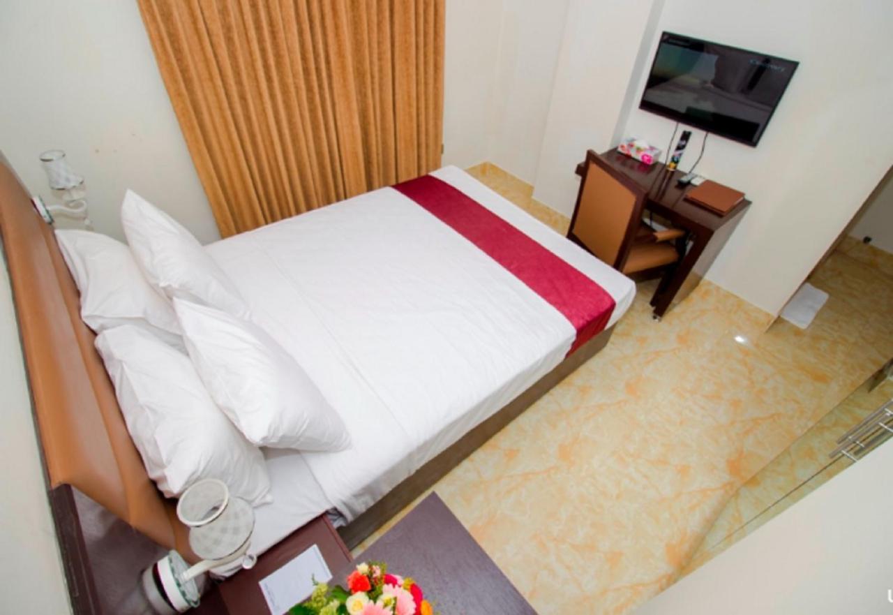 Hotel Gulshan Lake View Dhaka Zewnętrze zdjęcie