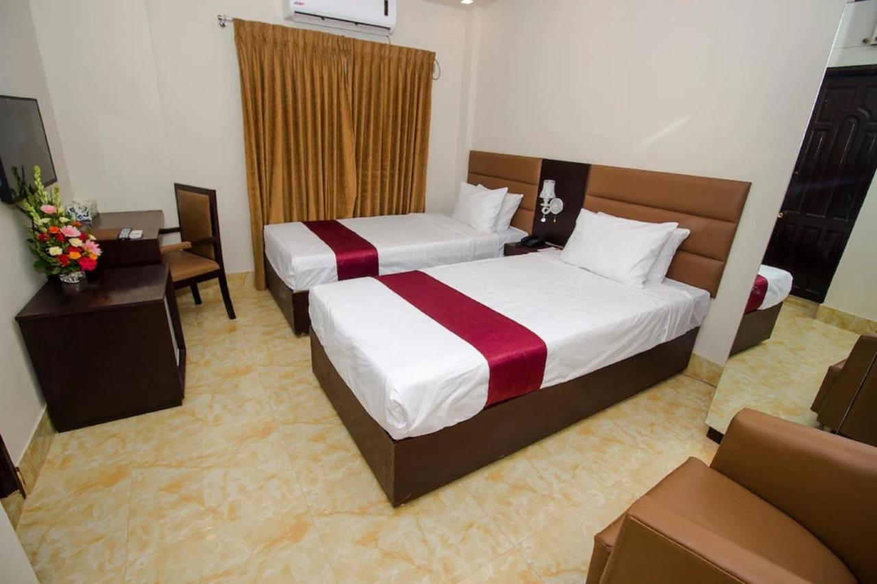Hotel Gulshan Lake View Dhaka Zewnętrze zdjęcie